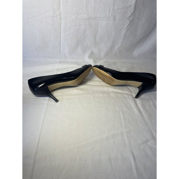 Michael Kors Women's Shoes Black Leather Patent Closed Toe MK Emblem Size 7.5M - Picture 5 of 6